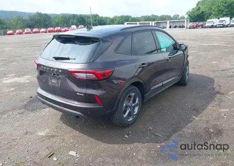 2023 Ford Escape St-Line z USA, uszkodzony, nr VIN 1FMCU9MN6PUA63016